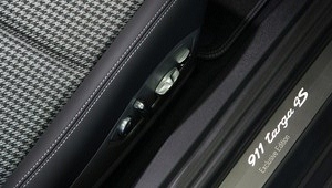 zoom photo 911