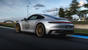 zoom photo 911